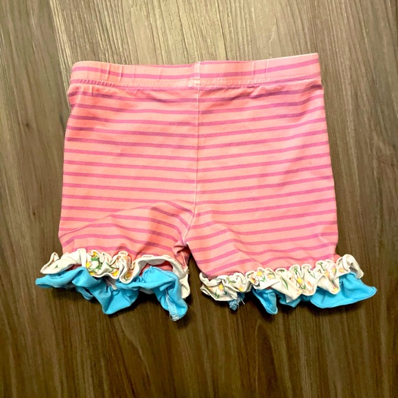 Matilda Jane Pink Striped Shorts with Blue Ruffles size 5T - Picture 1 of 4